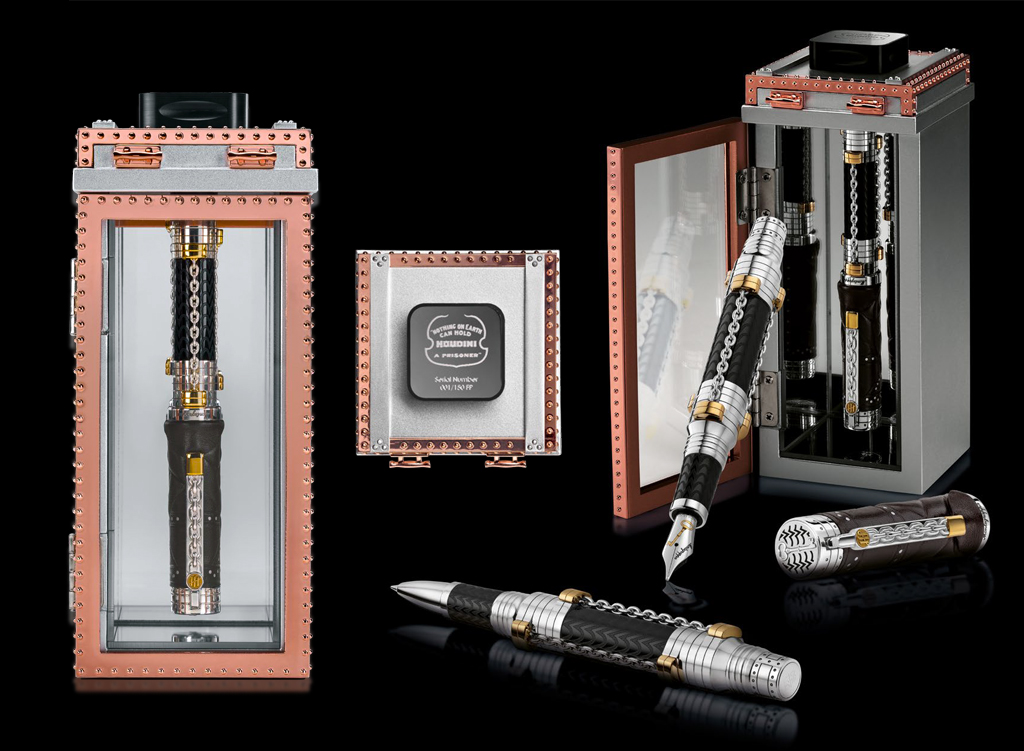 На фото: крепеж с гравировкой в виде серийного номера и надписью «Ничто на Земле не сможет остановить Гудини, заключенного», а также дисплей в виде камеры пыток